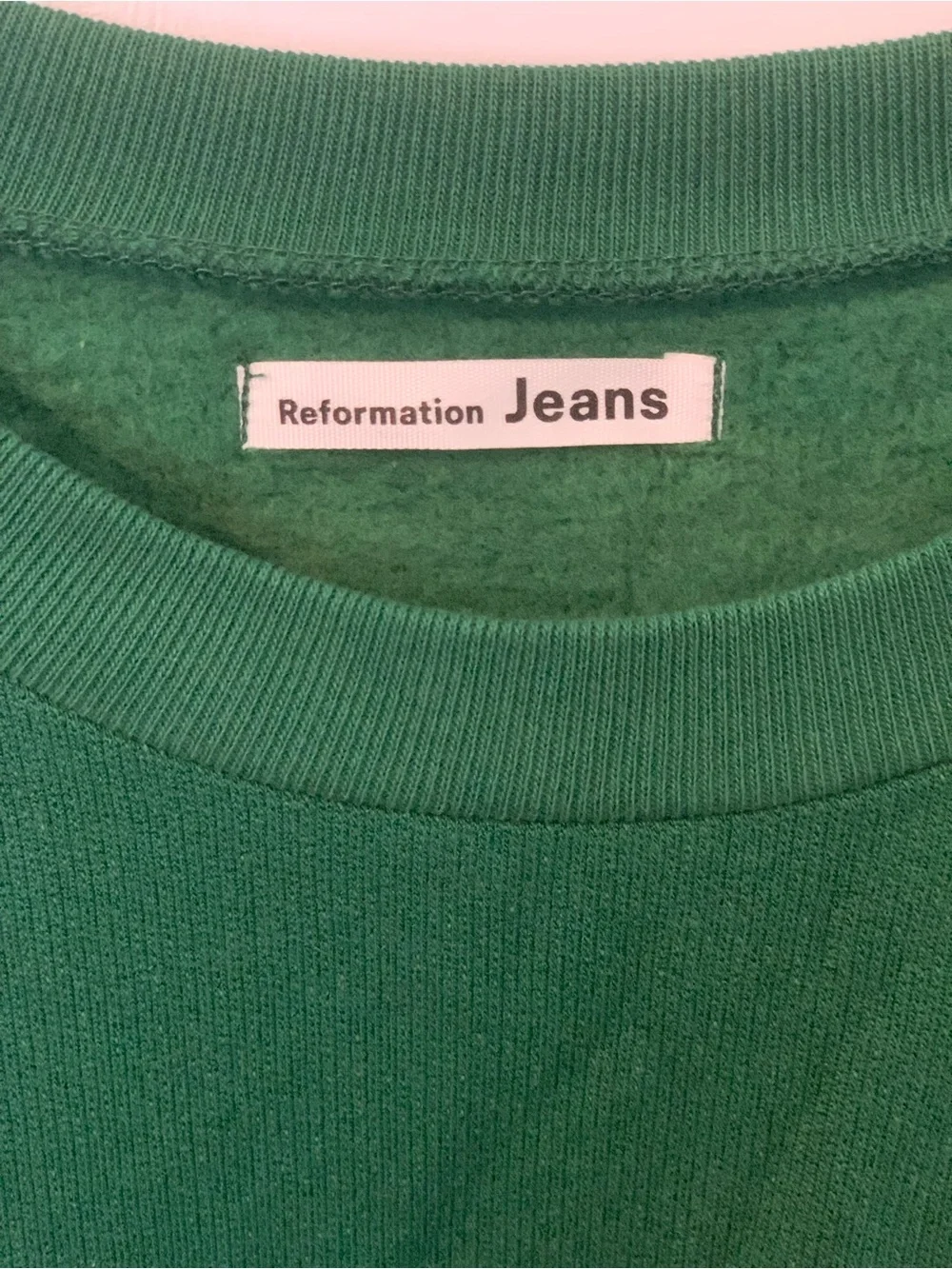 NWT Reformation Jeans Hunter Sweatshirt Cropped in Pine Green Color Size L